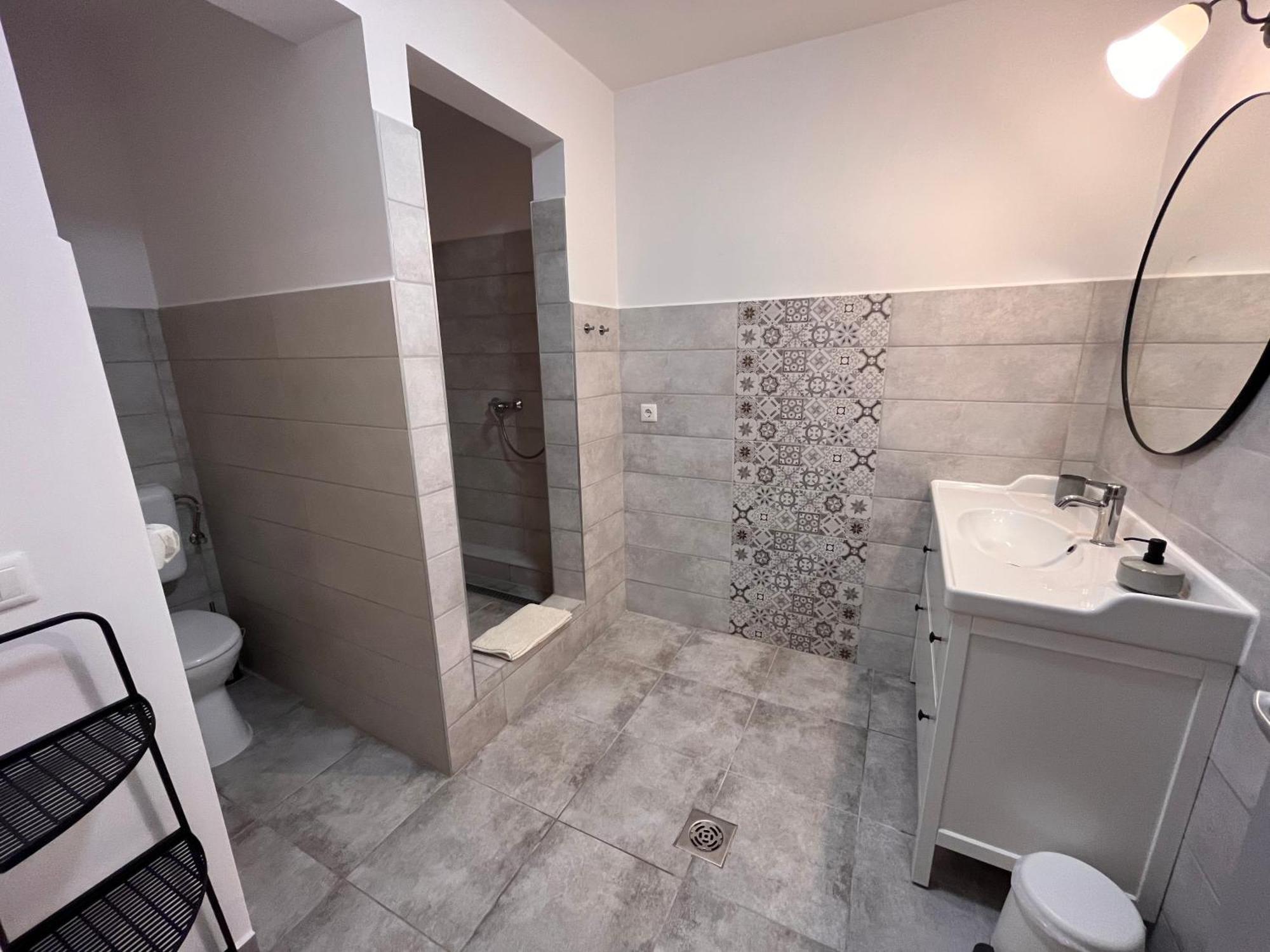 Pacsirta Apartman Grand Έγκερ Εξωτερικό φωτογραφία