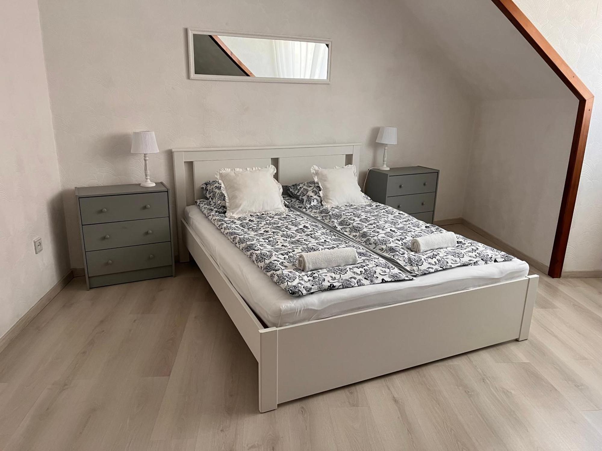 Pacsirta Apartman Grand Έγκερ Εξωτερικό φωτογραφία